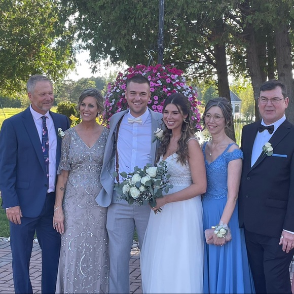 Adrianna Papell Gown. Size 8. Platinum color. - Picture 10 of 11